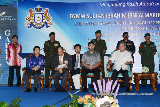 Luxury Services Apartment for Sale, Country Garden Danga Bay. For full details, please visit us at www.countrygardendangabay.com