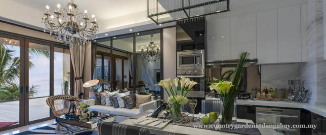 Luxury Services Apartment for Sale, Country Garden Danga Bay. For full details, please visit us at www.countrygardendangabay.com